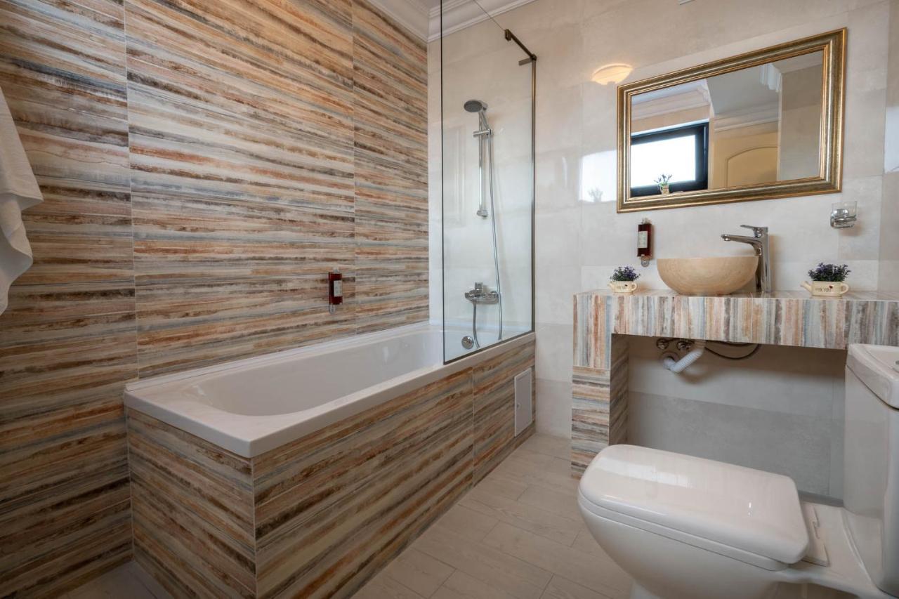 Hotel Casa Fiori Букурещ Екстериор снимка
