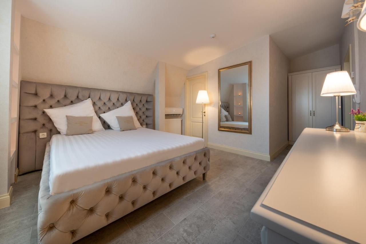 Hotel Casa Fiori Букурещ Екстериор снимка